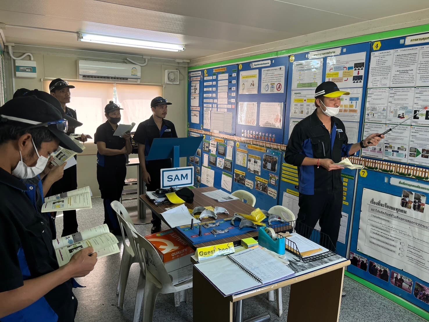 เดือนแห่งคุณภาพ 2024 — สร้างการสื่อสารที่มีประสิทธิภาพเพื่อยับยั้งปัญหา — 11/14