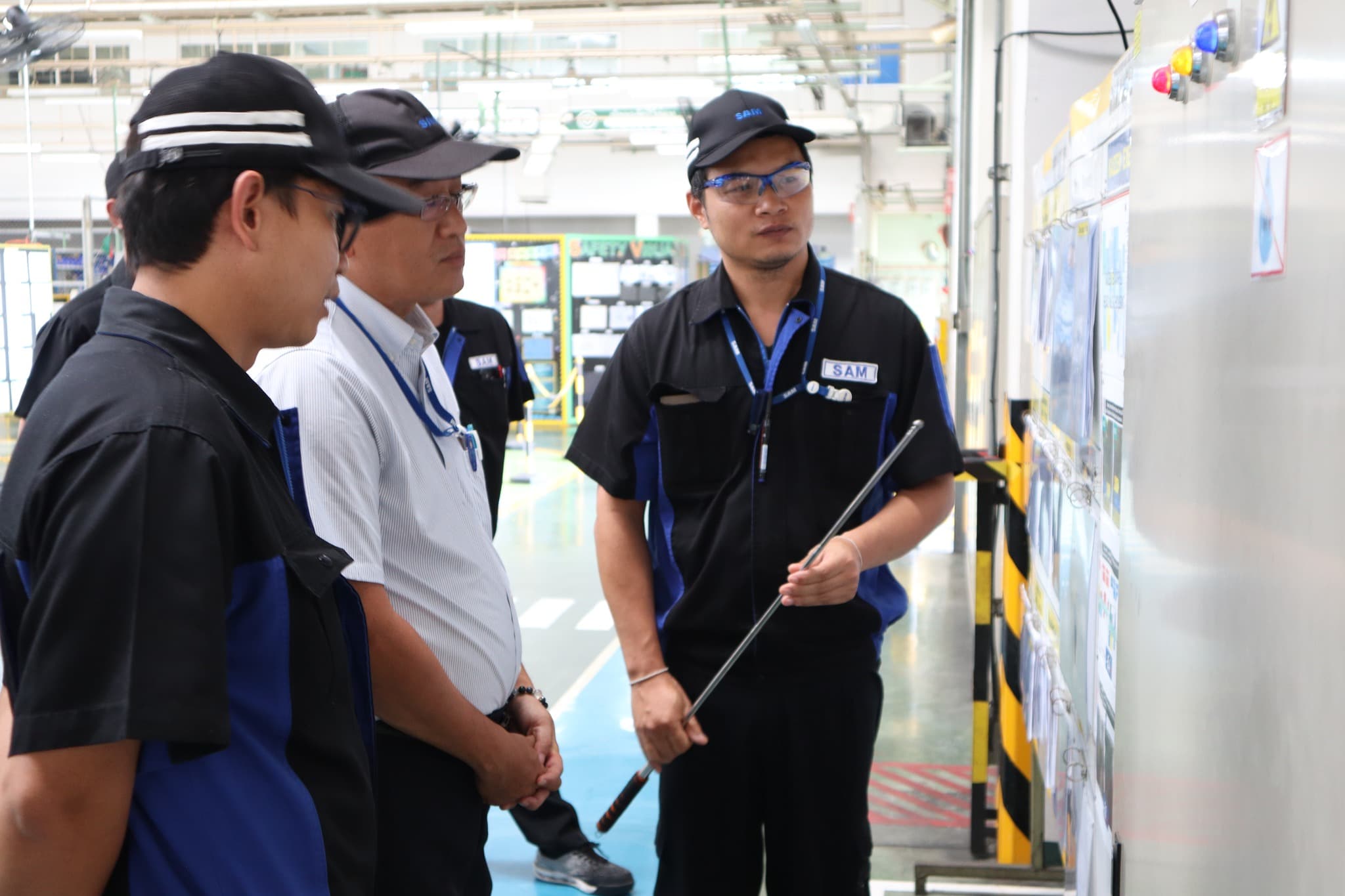 นำเสนอจบกิจกรรม Yokoten ไลน์ 614K Head Housing No.2 — 3/4