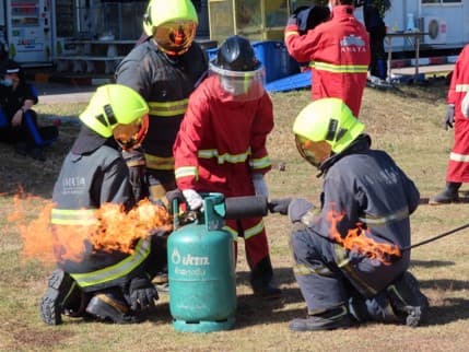 Basic firefighting and fire evacuation training